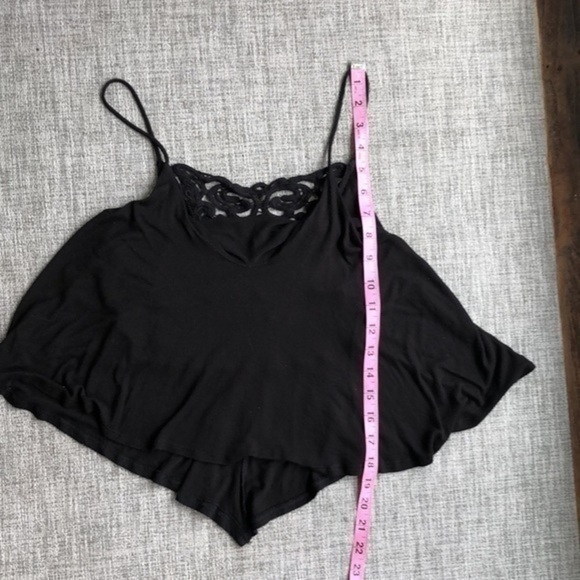 Monteau Black crop tank top with crochet back - Picture 6 of 8